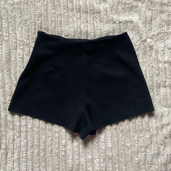 Cute Black Velvet Skorts (Skirt shorts) - Picture 2 of 4